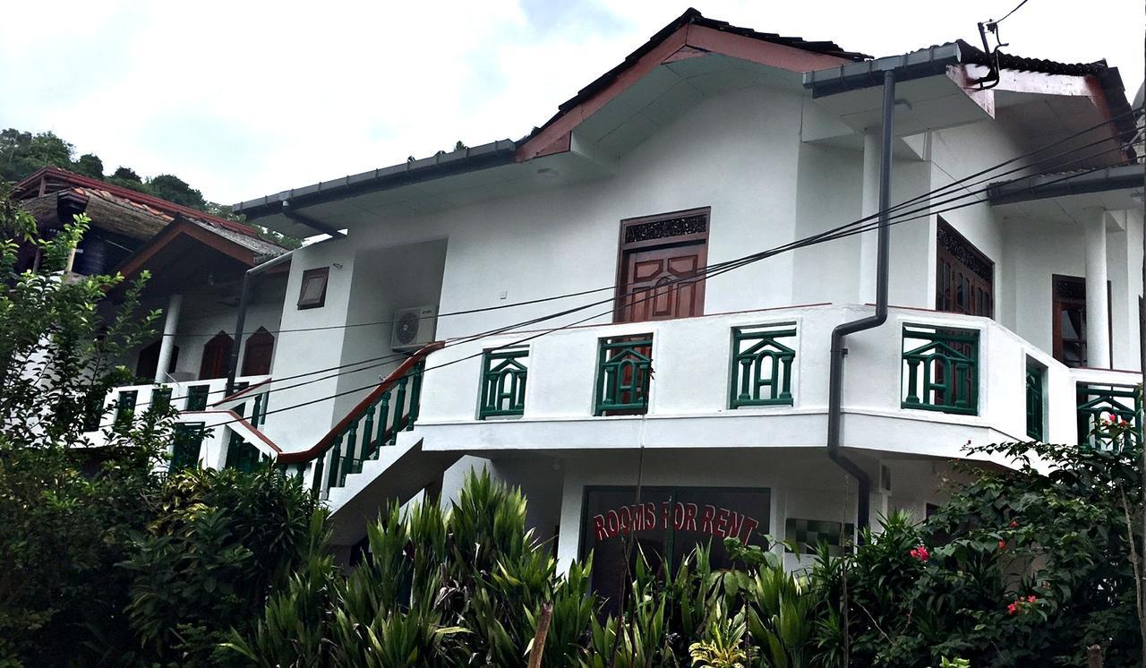 Happy Coconut Hotel Unawatuna Exterior photo