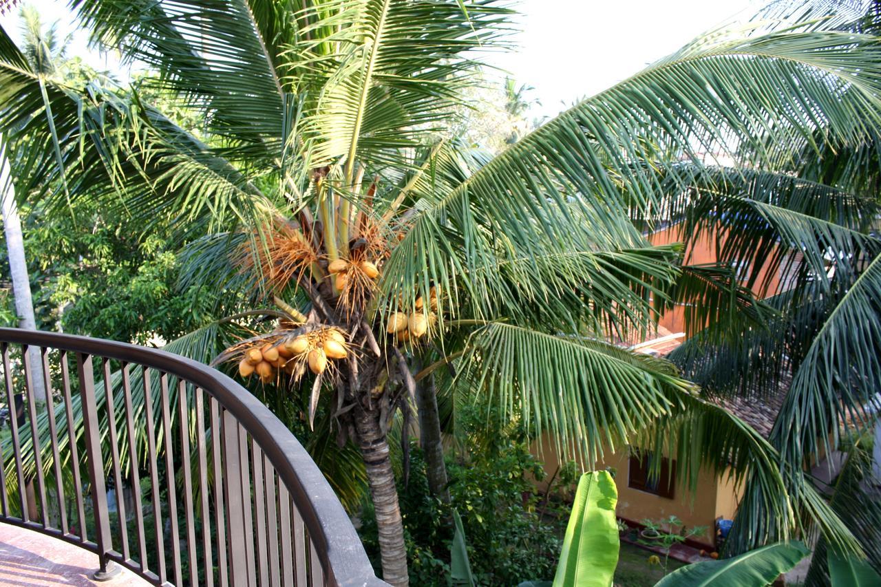 Happy Coconut Hotel Unawatuna Exterior photo